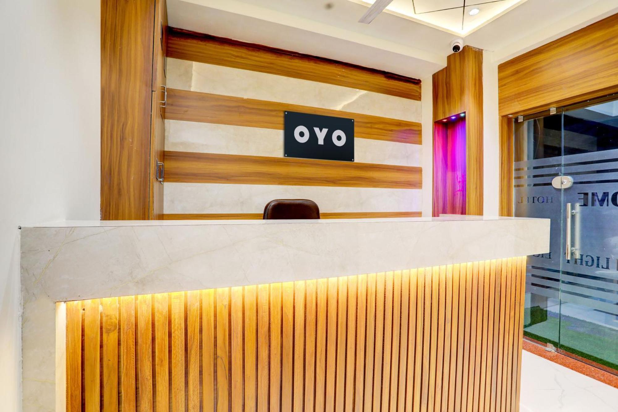 Hotel O Sun Light Ahmedabad Buitenkant foto